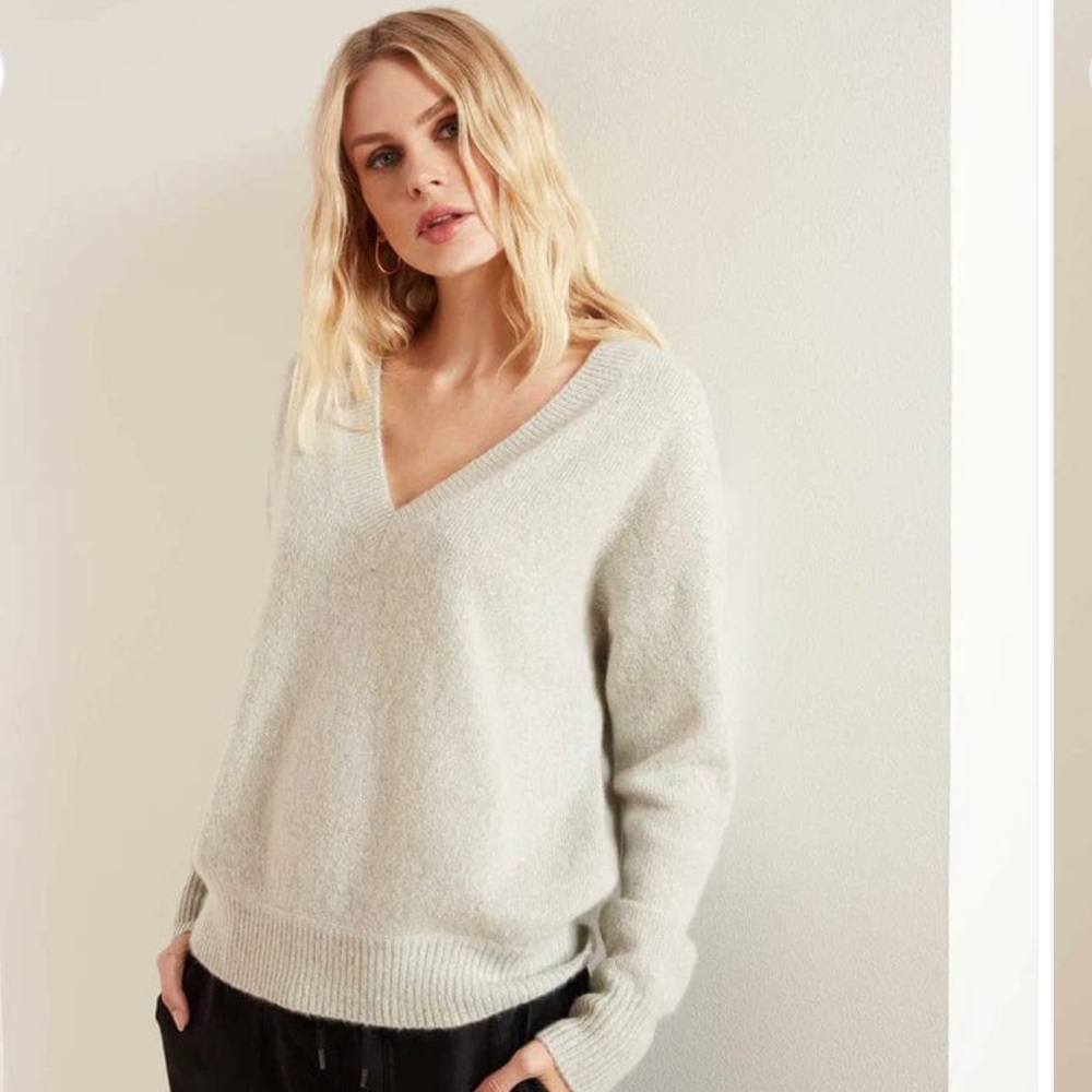 James Perse Cream V-Neck Sweater